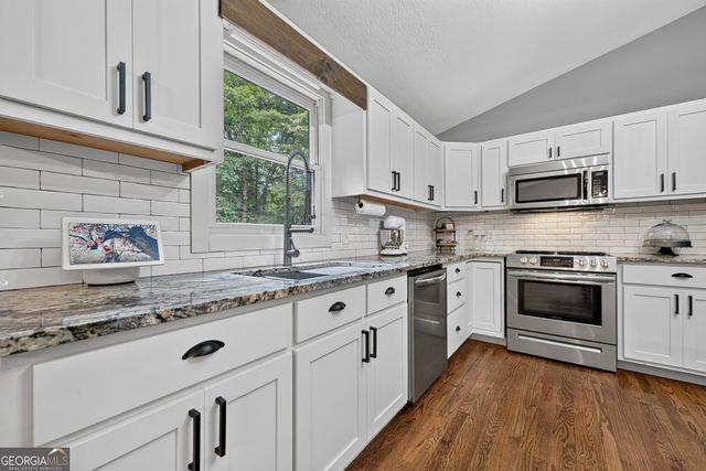 199 Hillsdale Drive, Ellijay, GA 30540