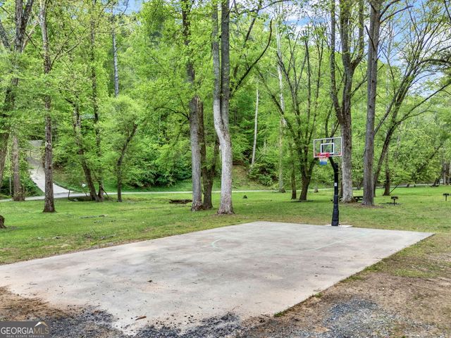 199 Hillsdale Drive, Ellijay, GA 30540