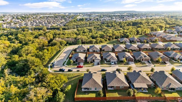 933 Walls Boulevard, Crowley, TX 76036