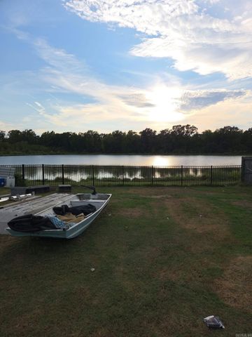 18 Heelstone Drive, Cabot, AR 72023