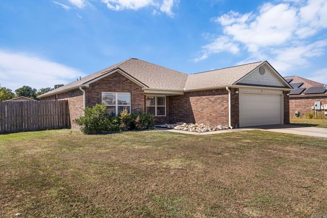 18 Heelstone Drive, Cabot, AR 72023