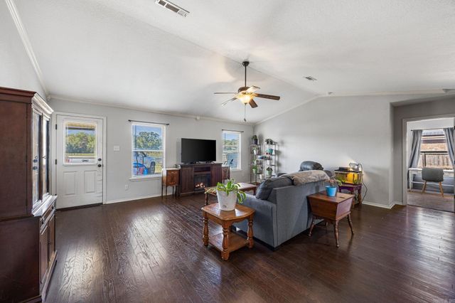18 Heelstone Drive, Cabot, AR 72023