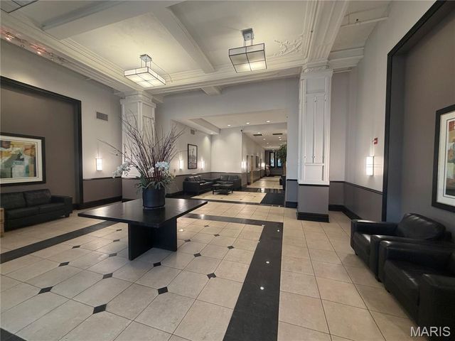 1501 Locust Street 1002, St Louis, MO 63103