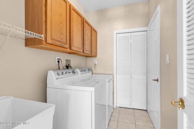 79 Ambassador Drive, Manchester, NJ 08759
