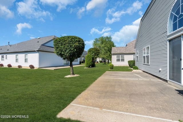 79 Ambassador Drive, Manchester, NJ 08759