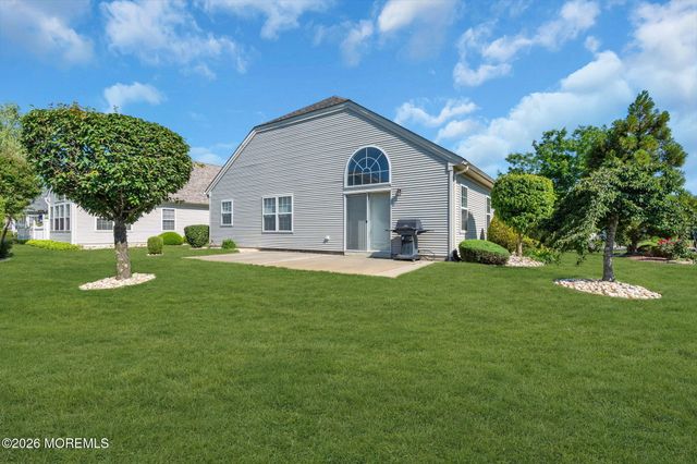 79 Ambassador Drive, Manchester, NJ 08759
