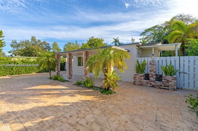 3800 Charles Terrace, Miami, FL 33133