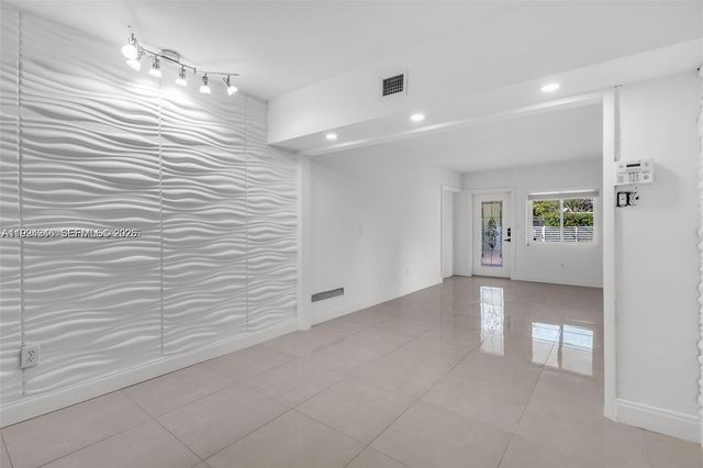 3800 Charles Terrace, Miami, FL 33133