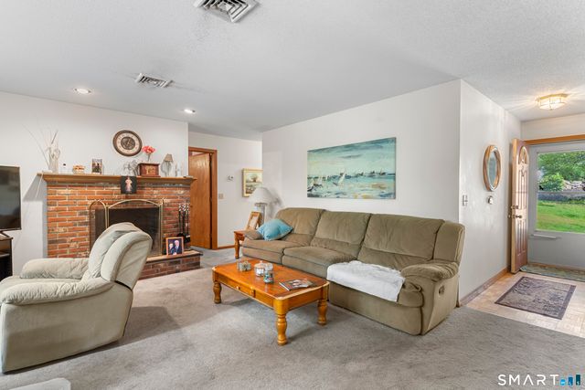 46 Mulberry Street, Naugatuck, CT 06770