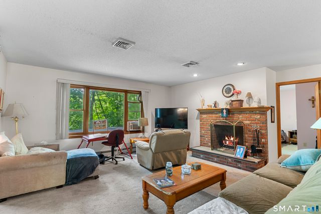 46 Mulberry Street, Naugatuck, CT 06770