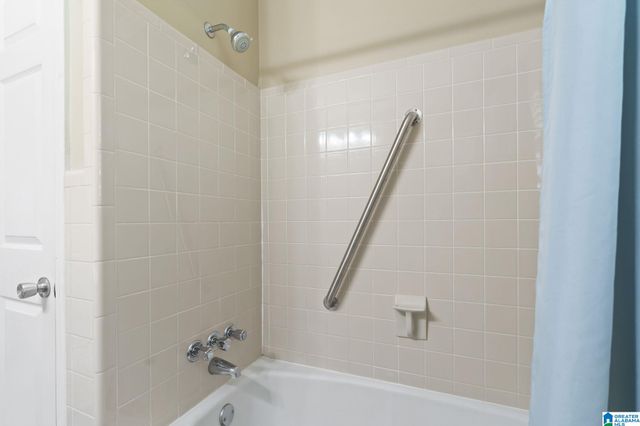 300 LEACH DRIVE, Birmingham, AL 35213