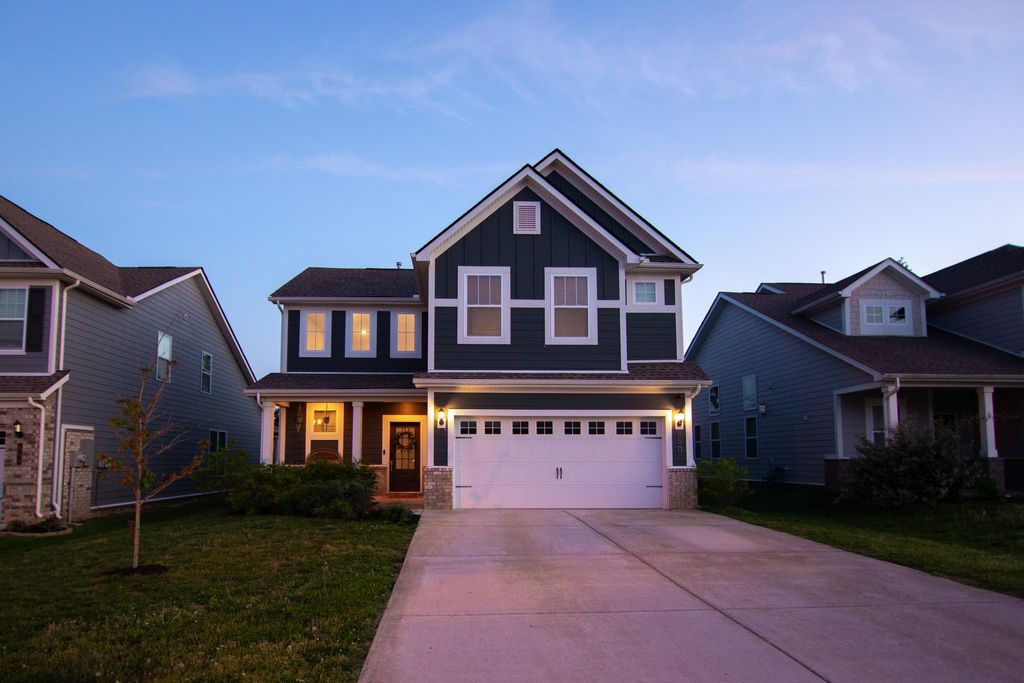 850 Lexi LN, Murfreesboro, TN 37130