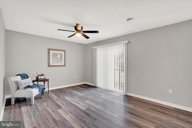 1606 CONDOR LN, Dover, PA 17315