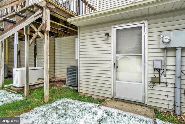 1606 CONDOR LN, Dover, PA 17315