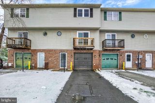 1606 CONDOR LN, Dover, PA 17315