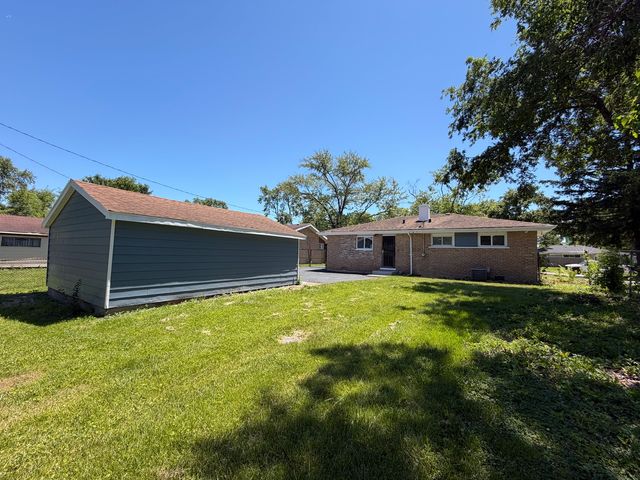 3120 Wilshire Avenue, Markham, IL 60428