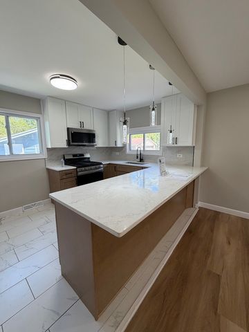 3120 Wilshire Avenue, Markham, IL 60428