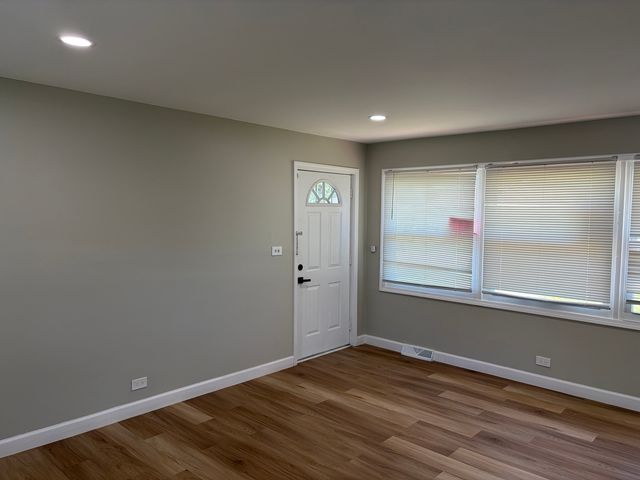 3120 Wilshire Avenue, Markham, IL 60428