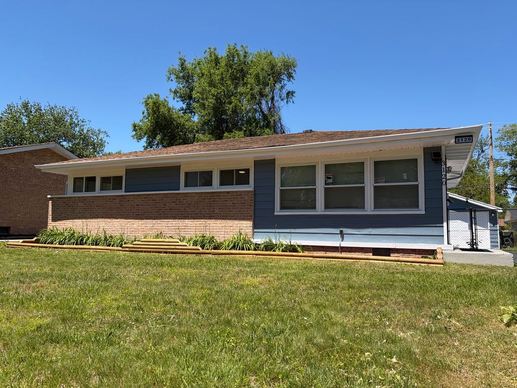 3120 Wilshire Avenue, Markham, IL 60428