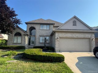 47033 Woodberry Estates Drive, Macomb Township, MI 48044