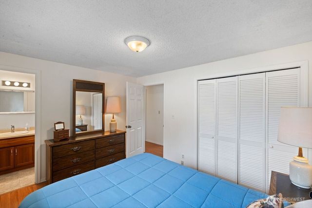 1127 12th Avenue SE, Puyallup, WA 98372