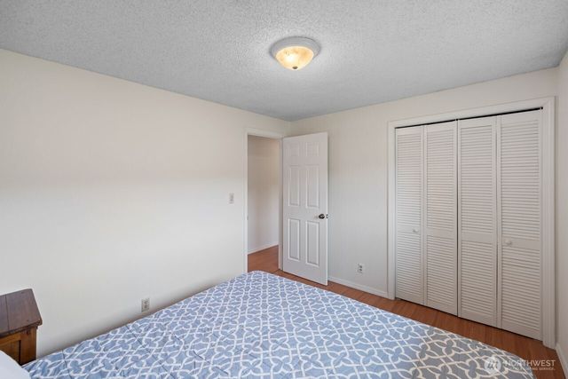 1127 12th Avenue SE, Puyallup, WA 98372