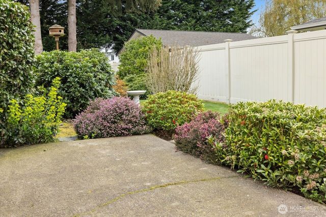 1127 12th Avenue SE, Puyallup, WA 98372