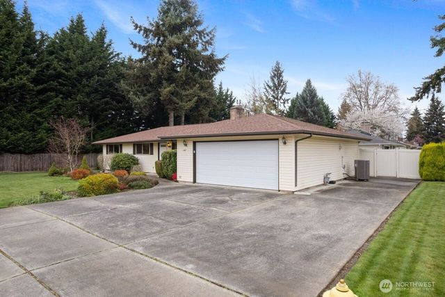 1127 12th Avenue SE, Puyallup, WA 98372