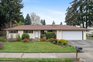 1127 12th Avenue SE, Puyallup, WA 98372