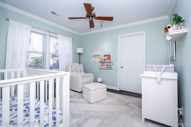 21890 Hampton Street, Beverly Hills Village, MI 48025