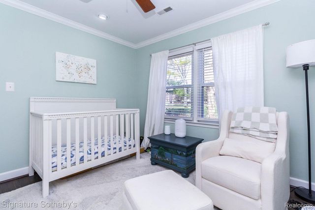 21890 Hampton Street, Beverly Hills Village, MI 48025