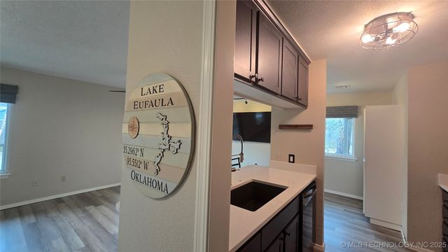 293 Kiamichi, Eufaula, OK 74432