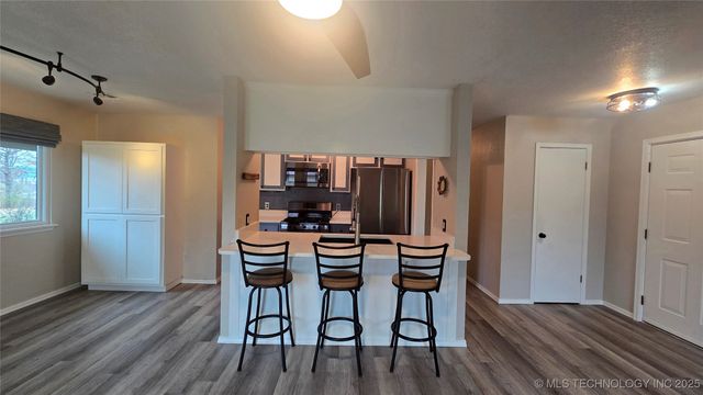 293 Kiamichi, Eufaula, OK 74432