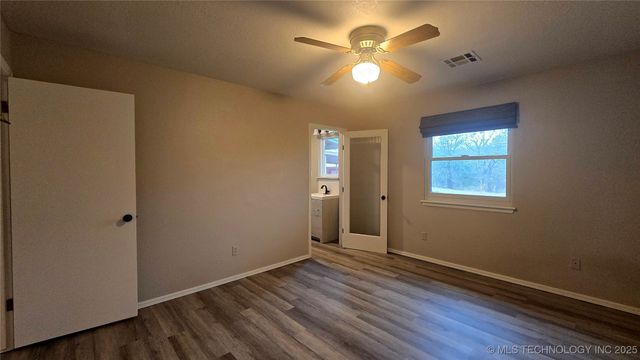 293 Kiamichi, Eufaula, OK 74432