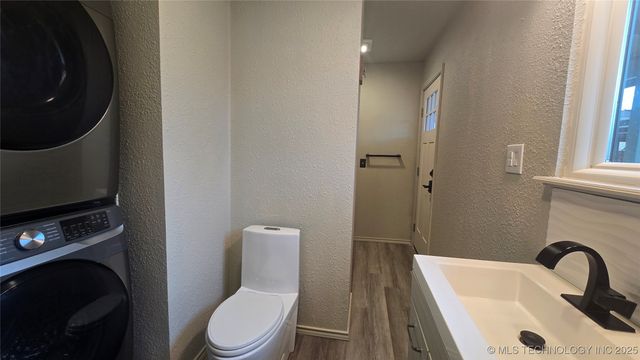 293 Kiamichi, Eufaula, OK 74432