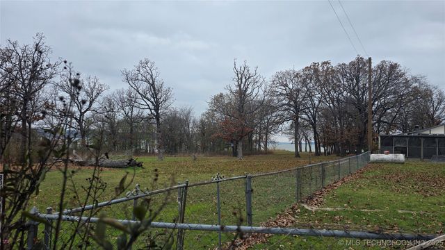 293 Kiamichi, Eufaula, OK 74432