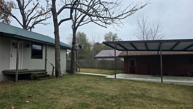 293 Kiamichi, Eufaula, OK 74432