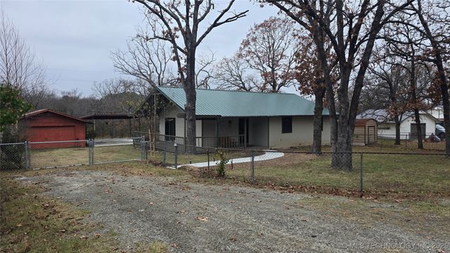 293 Kiamichi, Eufaula, OK 74432