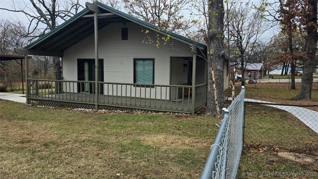 293 Kiamichi, Eufaula, OK 74432