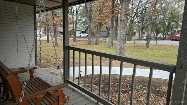 293 Kiamichi, Eufaula, OK 74432