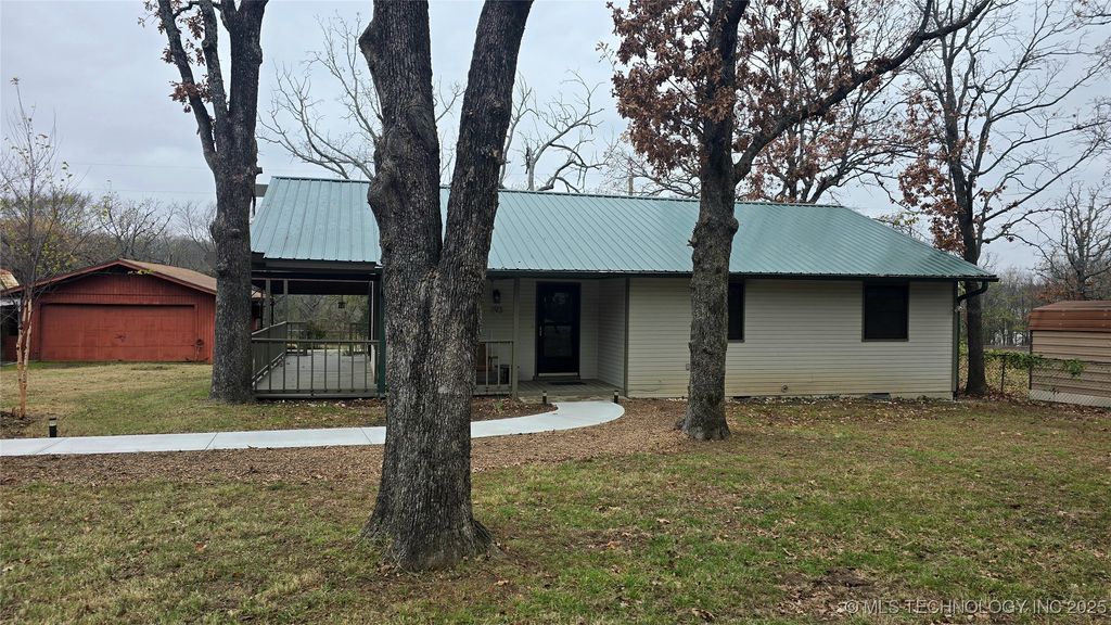 293 Kiamichi, Eufaula, OK 74432