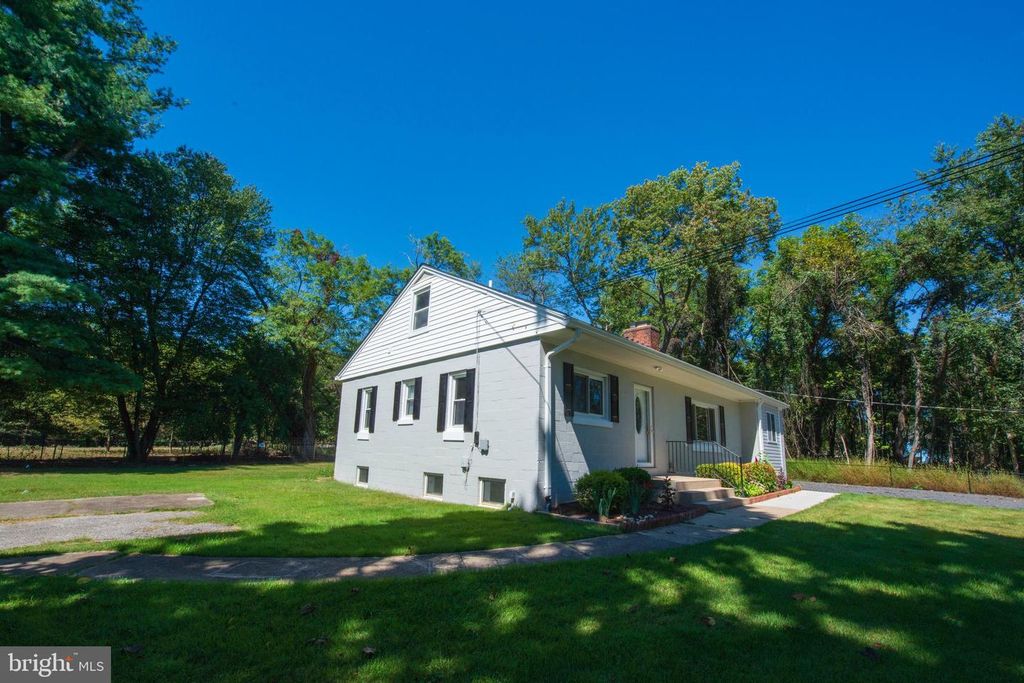 7470 BRINK RD, Gaithersburg, MD 20882