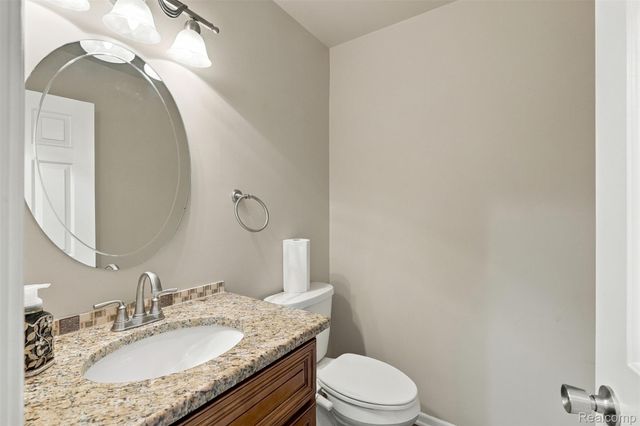 50576 Commons Drive, Macomb Township, MI 48042