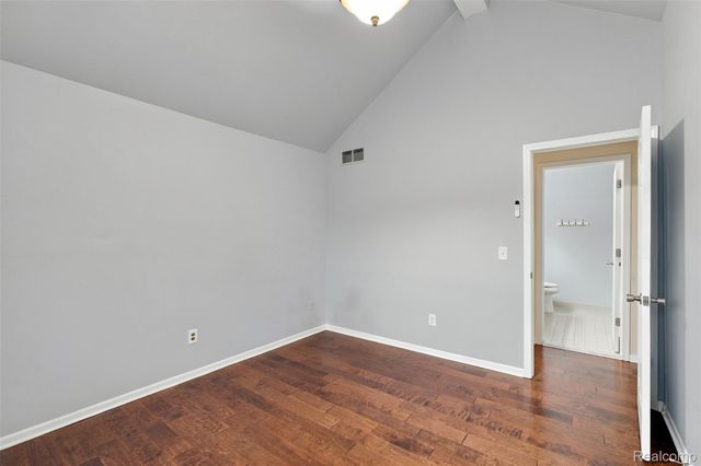 50576 Commons Drive, Macomb Township, MI 48042