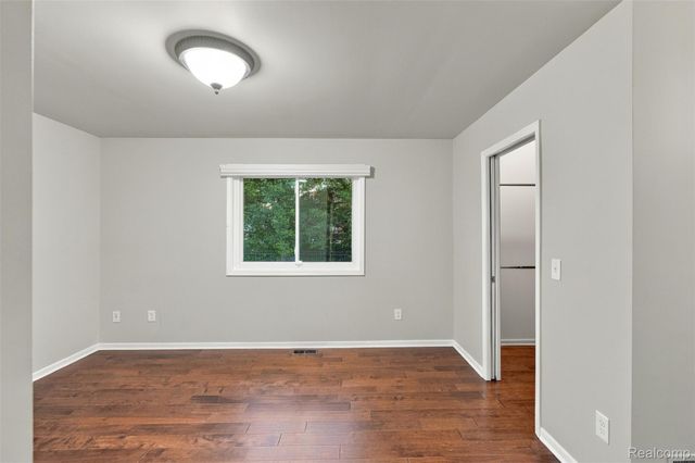 50576 Commons Drive, Macomb Township, MI 48042