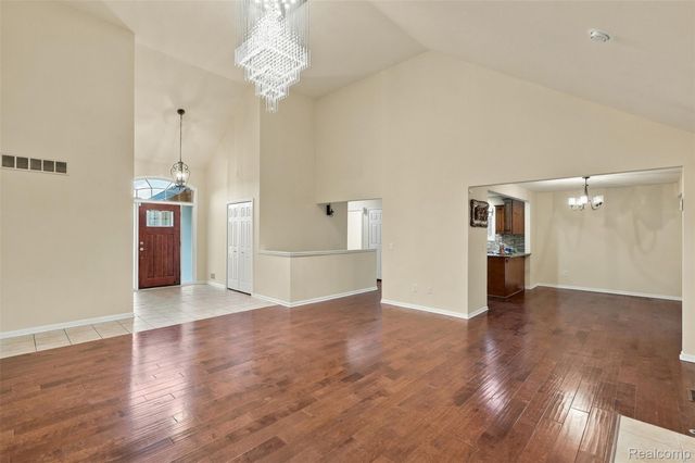 50576 Commons Drive, Macomb Township, MI 48042