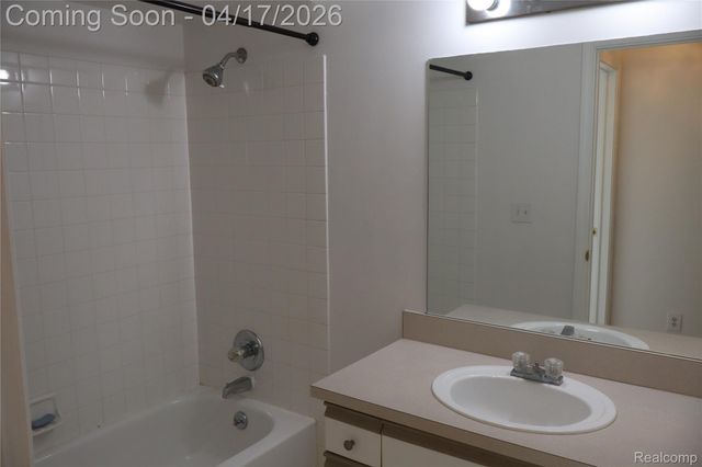 44944 Marigold Drive 334, Sterling Heights, MI 48314