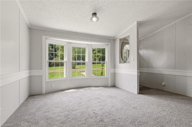 3028 Quaker Church Road, Pinnacle, NC 27043