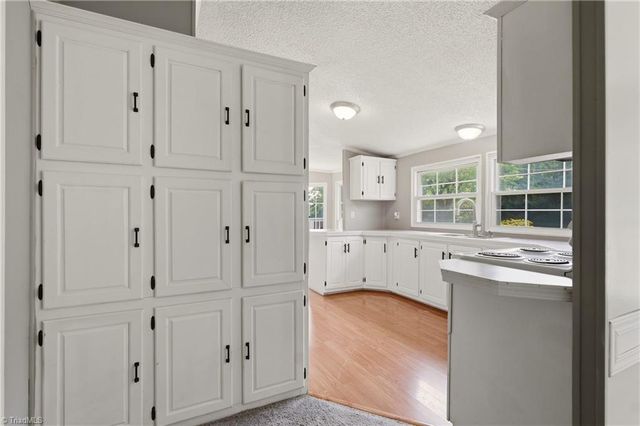 3028 Quaker Church Road, Pinnacle, NC 27043