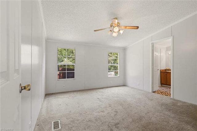 3028 Quaker Church Road, Pinnacle, NC 27043